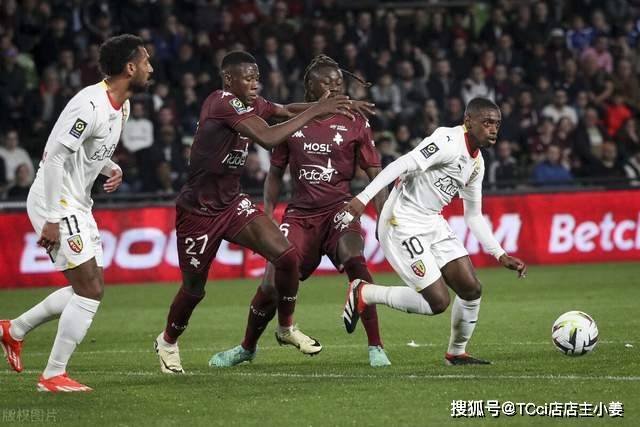足球报：在历经中超磨炼之后，U23国足队员得到成长与提高